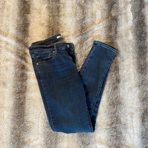 Levi’s 711 skinny jeans in 29